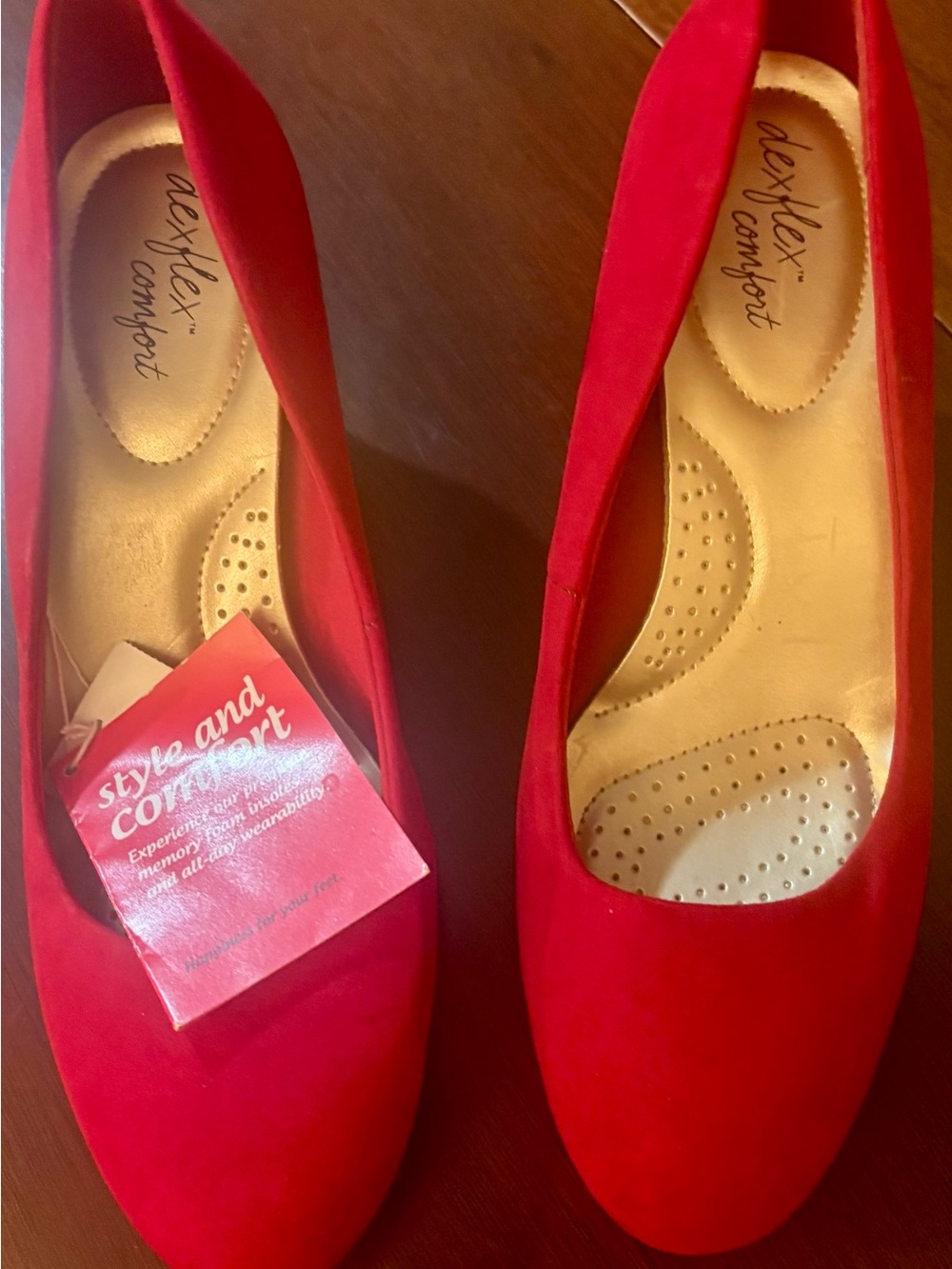 DEXFLEX BRAND NEW PUMPS SIZE 9
